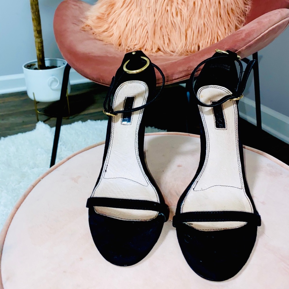 Black single strap sandal heel